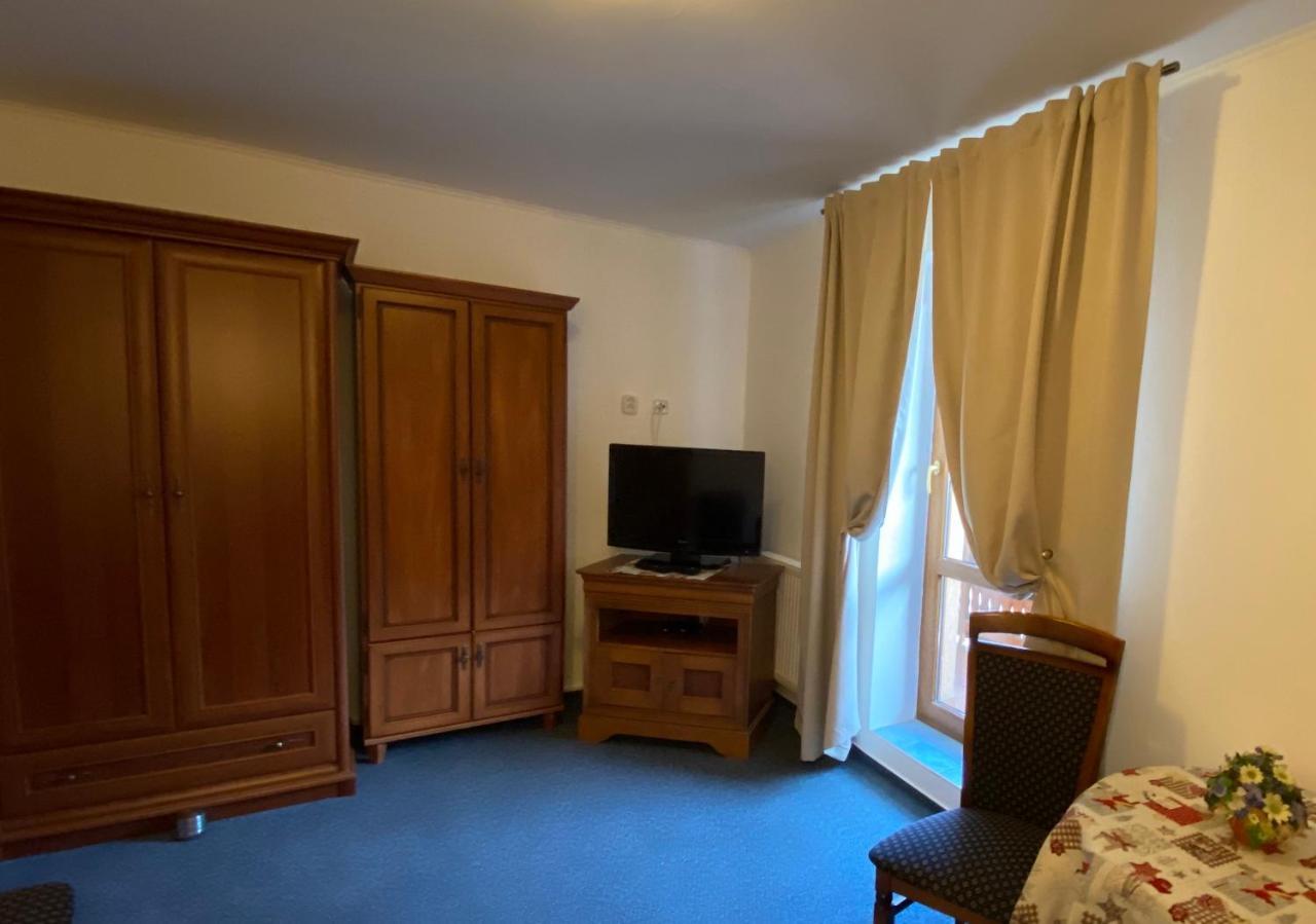 Penzion Vila Petra Bed&Breakfast Veľký Slavkov Exterior foto